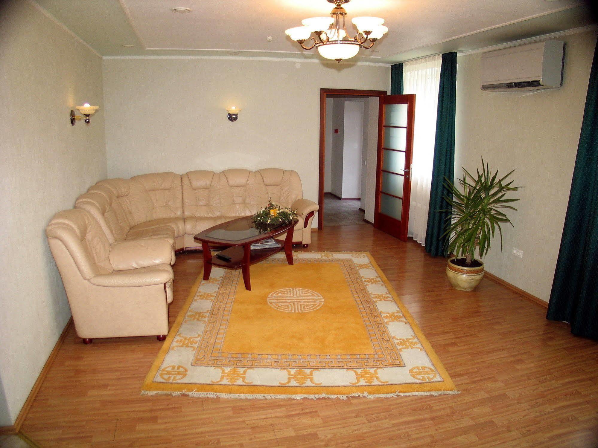 Duets Hotel Daugavpils Kültér fotó